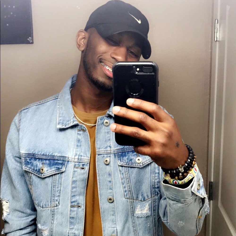 Meet your Posher, Ricky❗️ - Picture 4 of 5